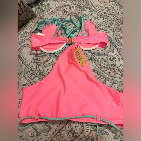 NWT “Stylish” Swimwear size large - Picture 9 of 11